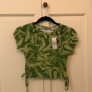 Green swirly cropped shirt from PacSun!